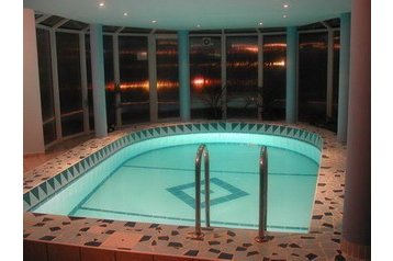 Ungaria Privát Hévíz, Exteriorul